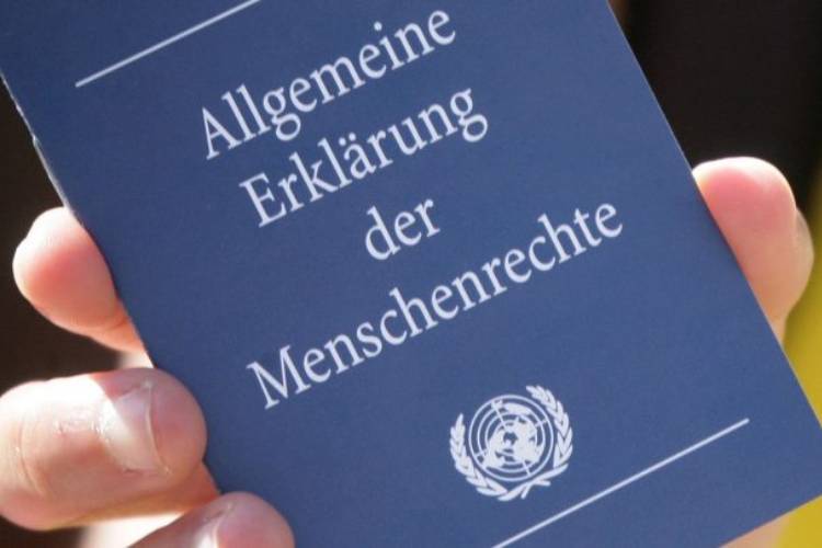 TelefonSeelsorge Deutschland positioniert sich für Demokratie und gegen Rechts­extremismus
